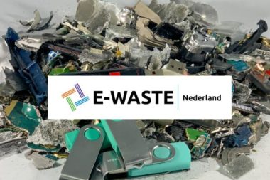 Hoe oude USB-stick vernietigen